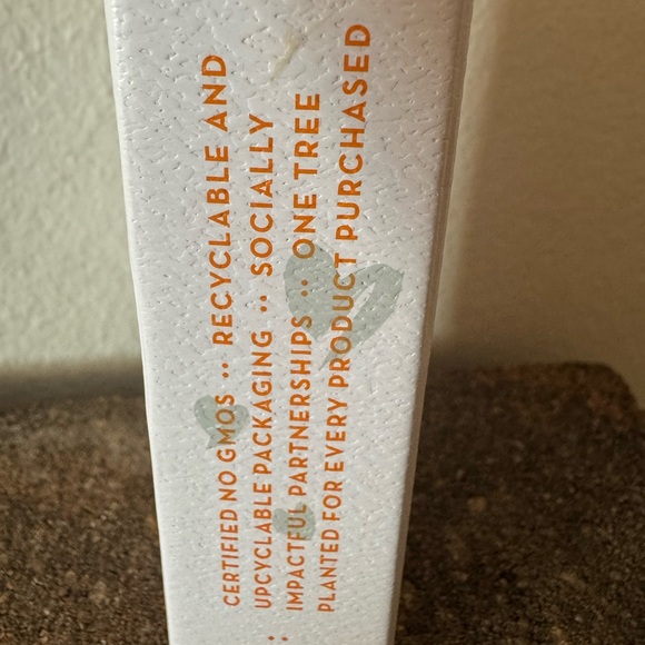 The Good Oil - Honeysuckle and Turmeric Face Oil - Picture 5 of 5